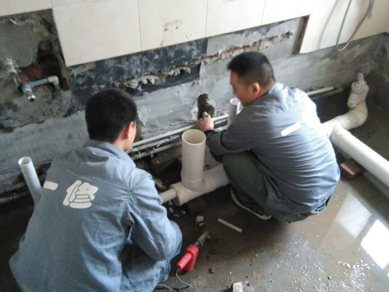 水管破裂漏水怎么辦,水管破裂漏水如何