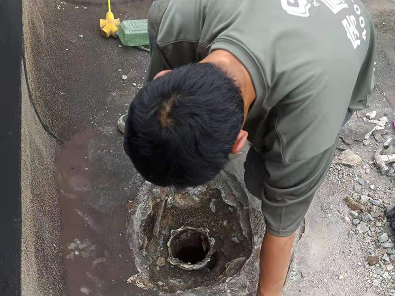 浴室地漏漏水到樓下怎么辦？地漏漏水用